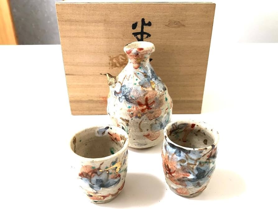 【大人気・作家】 和田一人 作品名「花吹雪」 酒器セット 半酒器 徳利 お猪口 Amazon.co.jp: 大・作家 和田一人 作名「花吹雪」 酒器セット 半